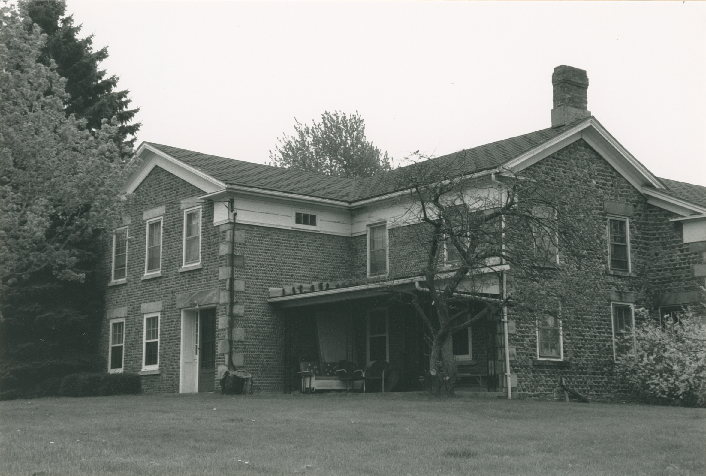 Pen-1 5936 Robinson Rd 4